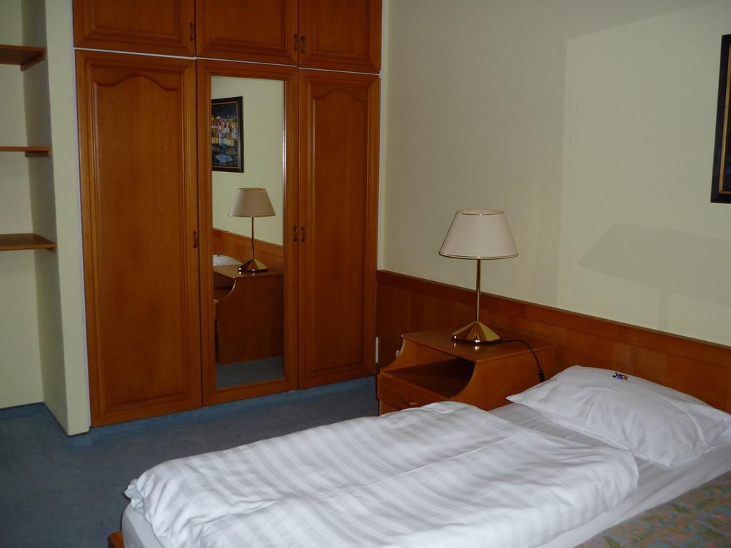 Oereg Malom Hotel Csepreg Cameră foto
